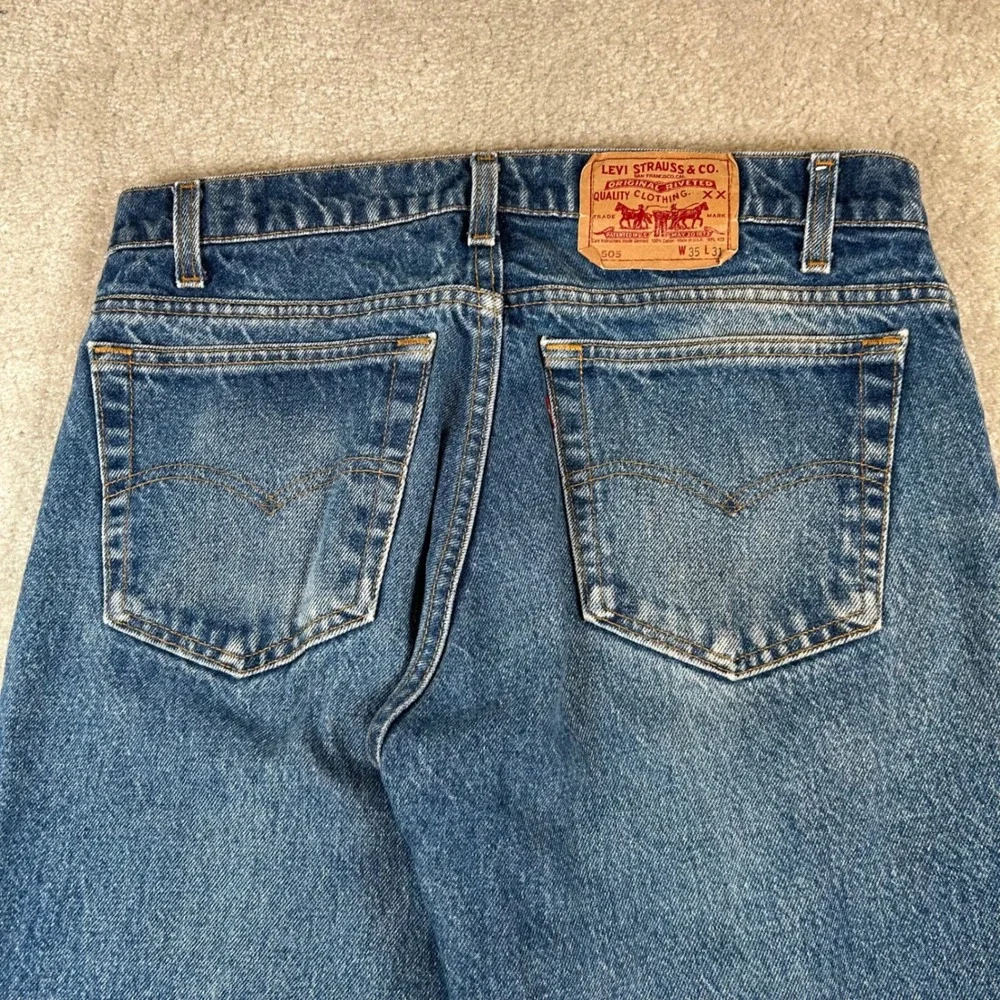 Vintage Levis 505 Jeans Mens 32x31 Blue Medium Wash Regular Fit Straight Leg USA